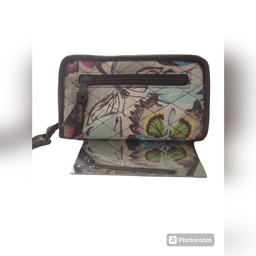 EUC Thirty-One Zipper Wallet - Picture 6 of 6